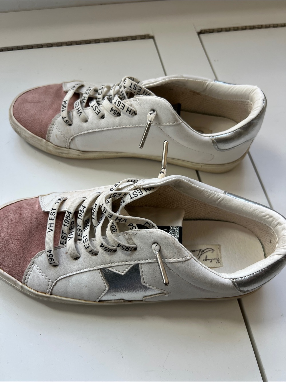 Vintage Havana White Sneakers with Pink Toe & Silver Star